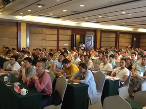 變頻空氣能合作商技術(shù)交流大會在石家莊圓滿舉行，共繪行業(yè)發(fā)展新藍(lán)圖